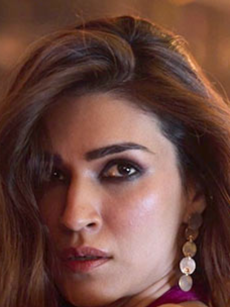 8 Bollywood Songs to Fix Your Broken Heart