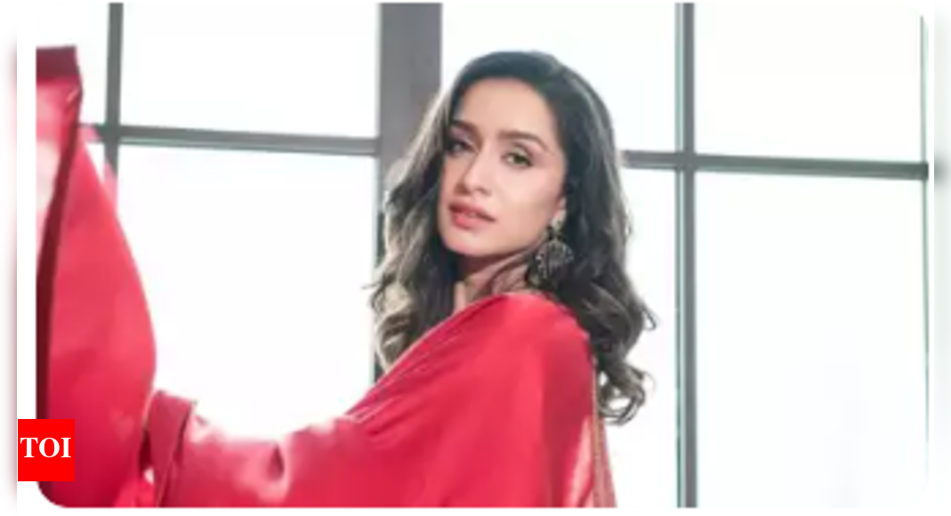 Shraddha Kapoor: I still live with my parents, pets...