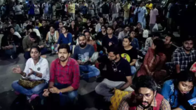 Kolkata junior doctors' hunger strike enters 16th day despite Mamata Banerjee's appeal
