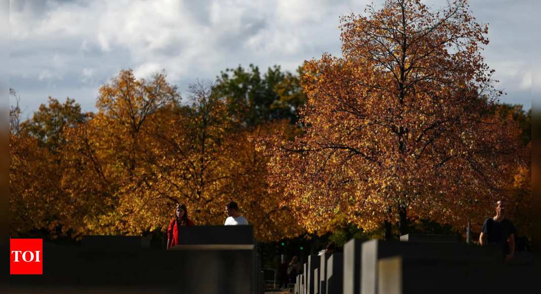 Northern Ireland prepares for autumn Know clock change date and time