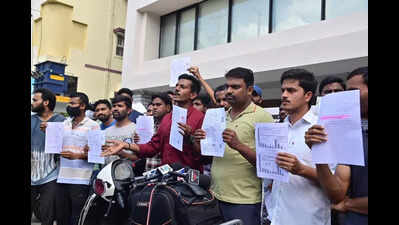 Protesting candidates detained, allege foul play in sports quota