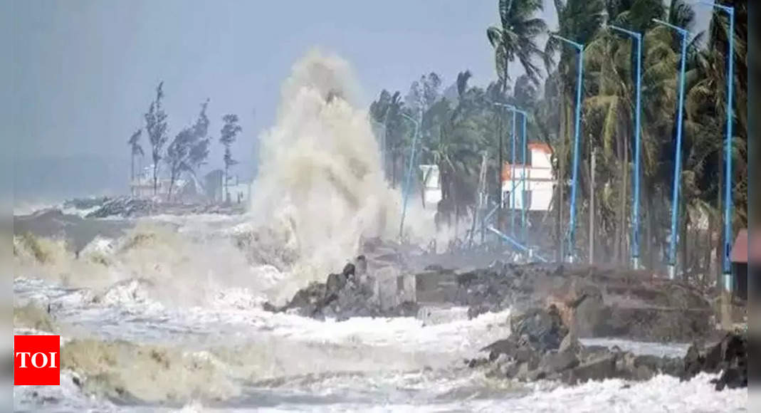 Low Pressure Area Formed Over East-central Bay Of Bengal; Cyclone Dana ...