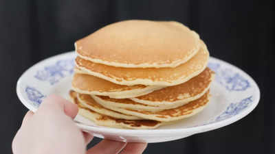 Viral 2-ingredient batter that makes the fluffiest pancakes