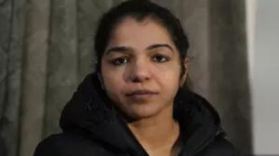 Sakshi Malik's autobiography sparks controversy among wrestlers and politicians