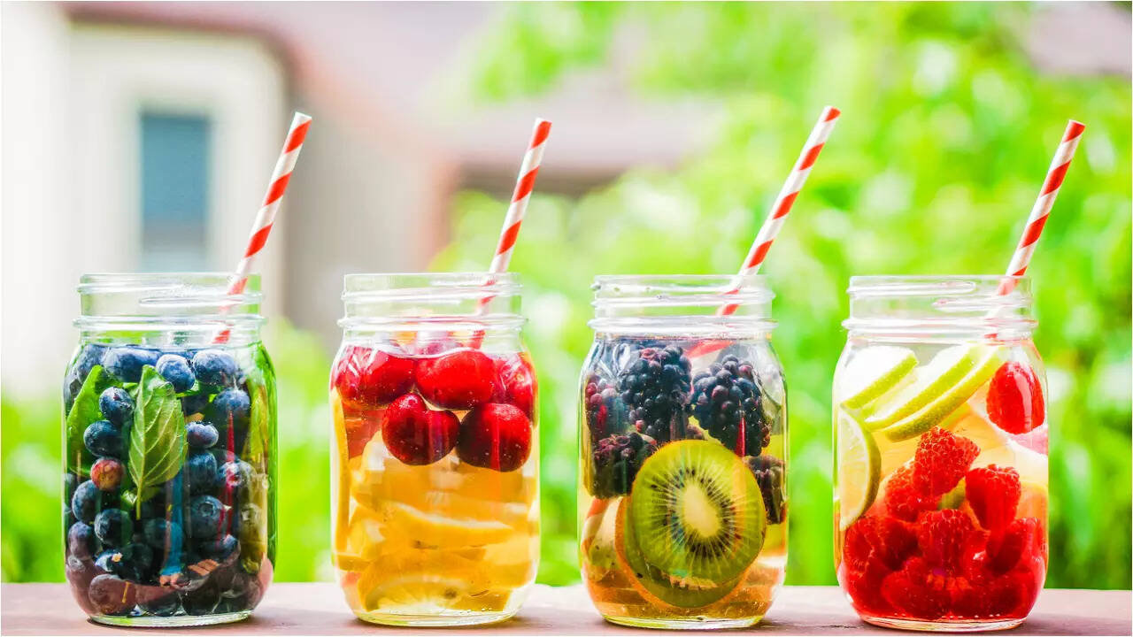 8 must-try detox water drinks to lose belly fat during October-November | - Times of India