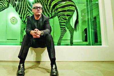 Damien Hirst to attend India art fair