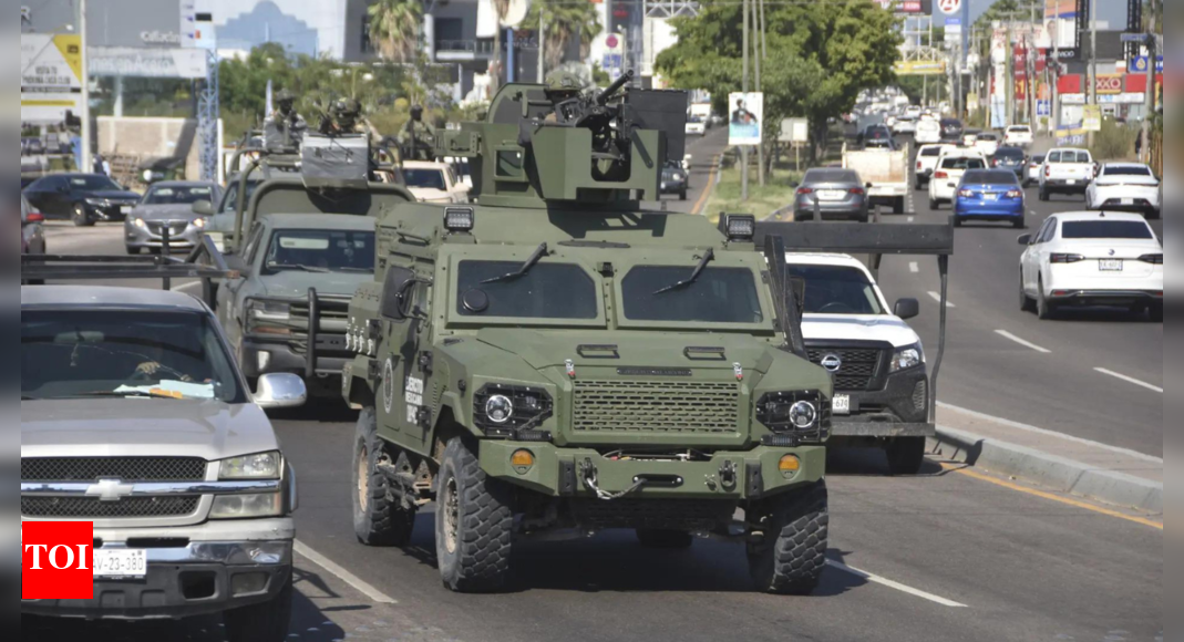 Mexico shootout: 19 gang members dead in Sinaloa, local cartel leader ...
