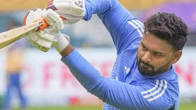 RCB woo Rishabh Pant as wicketkeeper-batter pads up to enter IPL auction