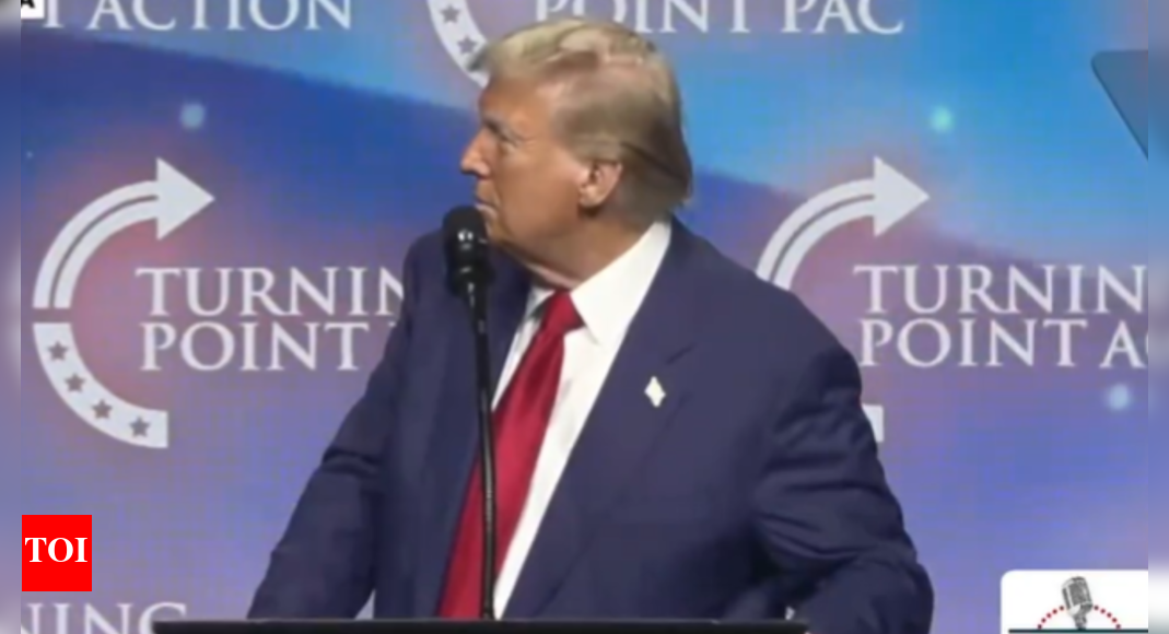 'Oooooh...I don't like my hair tonight': Trump gets distracted mid-speech at Georgia rally; see video