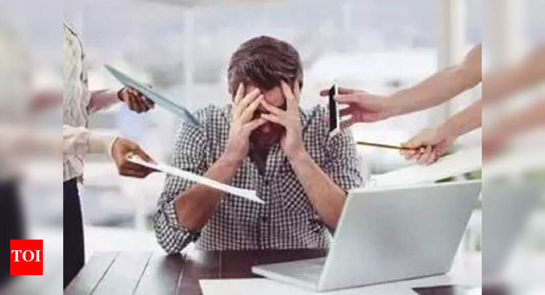 Why are employee spirits dwindling? 8 Key factors impacting mental wellbeing at work