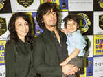 Sonu Nigam with family