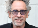 Tim Burton avoids internet to remain happy: "Thinking of clouds pleases me more"