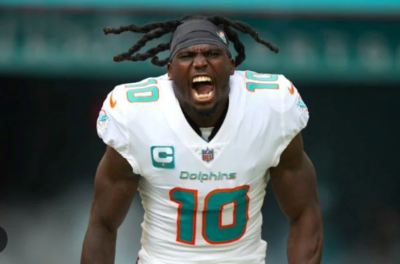 "Tyreek Hill’s Instagram Post and Injury Concerns Leave Dolphins Fans on Edge and Emotional"