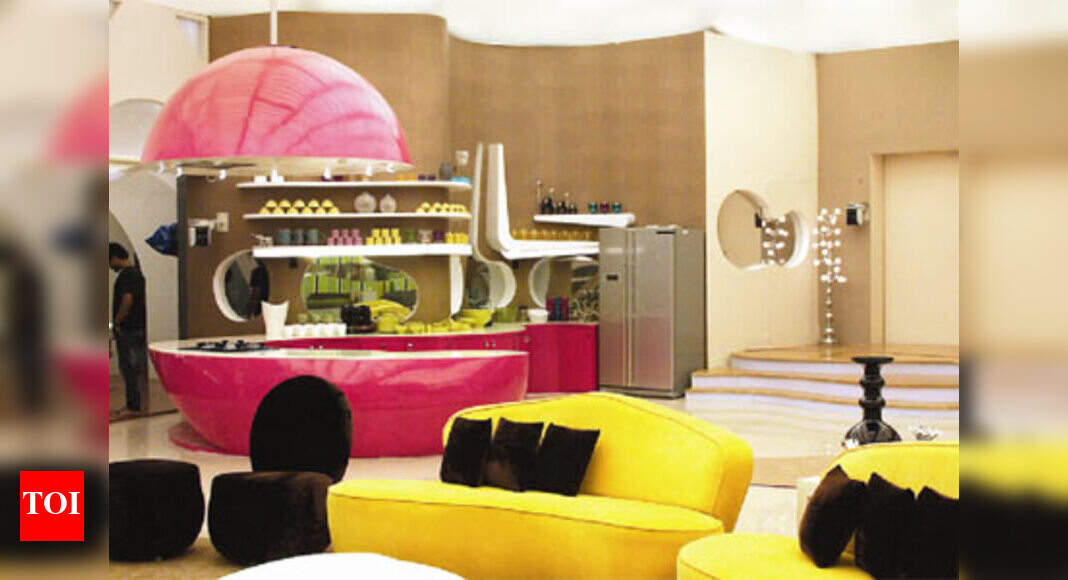 The man who decorated Bigg Boss 5 house - Times of India