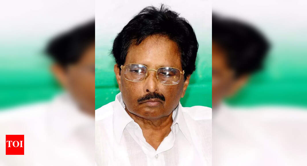 Home Minister G Parameshwara Celebrates Late CM S Bangarappa's 92nd ...
