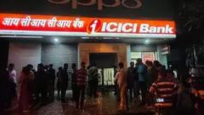 ICICI Bank Q2 net jumps 14% to Rs 11,000 crore, Yes Bank's up 145% to Rs 553 crore