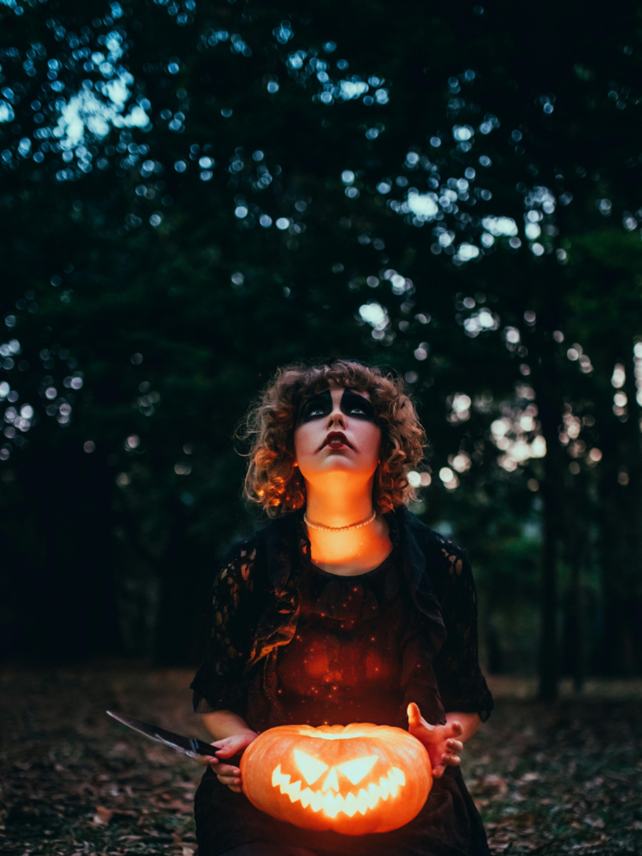 Simple Halloween Costumes To Make Out Of Outfits In Your Closet Times Now