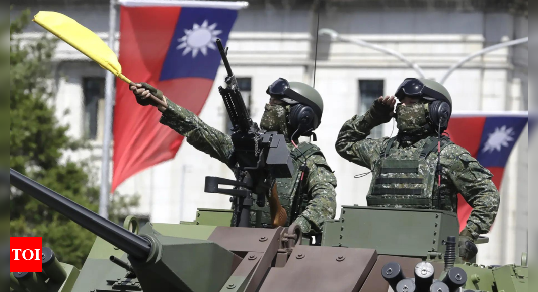 Taiwan says China holds ‘combat’ patrol after latest US arms sales – Times of India