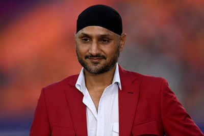  Harbhajan Singh blames rank turners for damaging batters' confidence