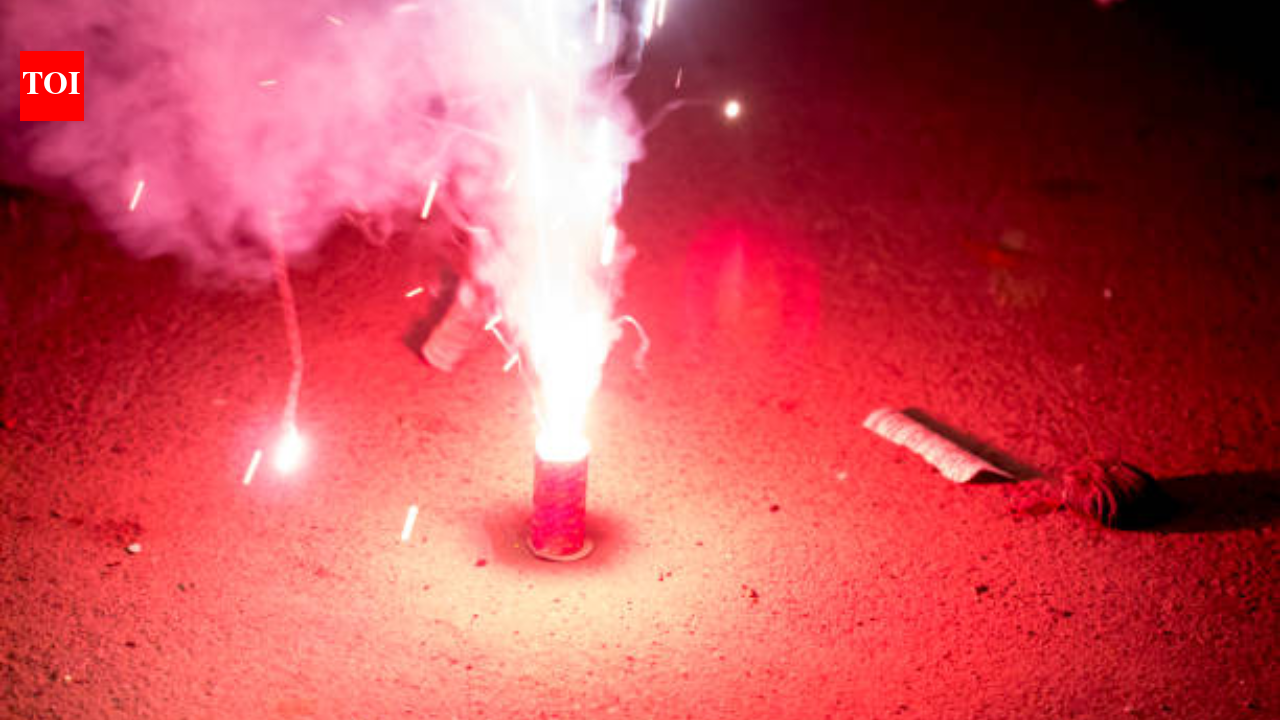 Firecracker pollution: How toxic smoke affects children's vision - The ...