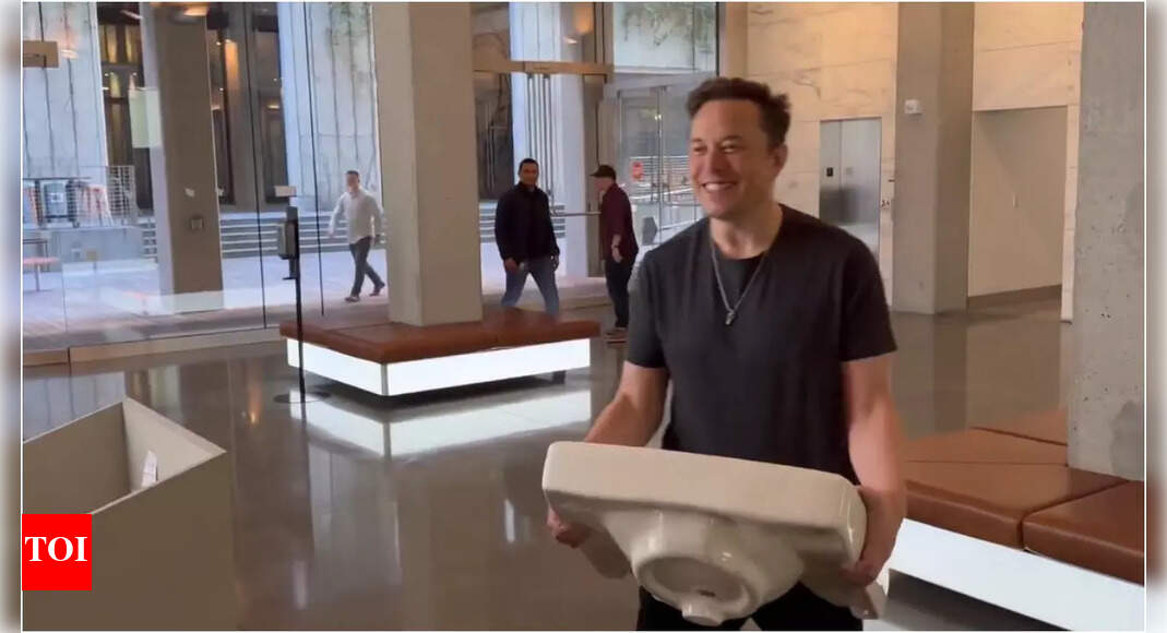 「よく理解してください!」: イーロン・マスク氏が Twitter 本社に歩いていく昔のビデオを共有