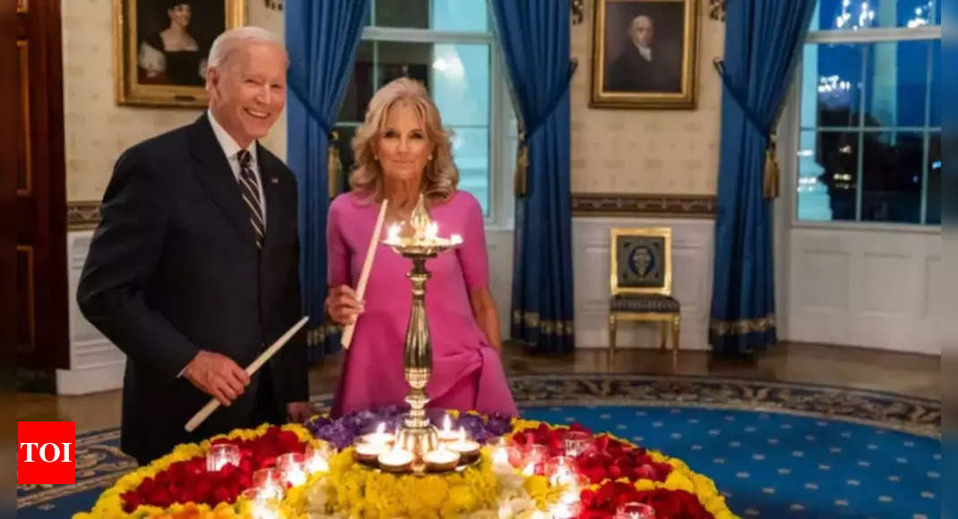 Biden oslavoval Diwali v Bielom dome, keď sa Indiáni-Američania vzdialili od Demov