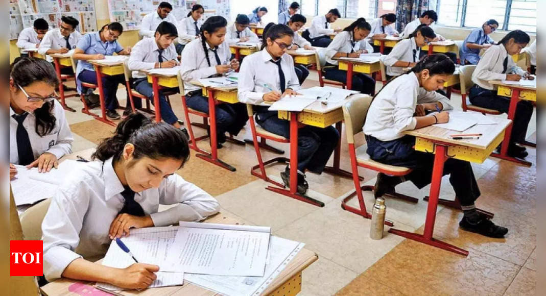 CBSE Date Sheet 2025 Live Class 10th, 12th board exam schedule