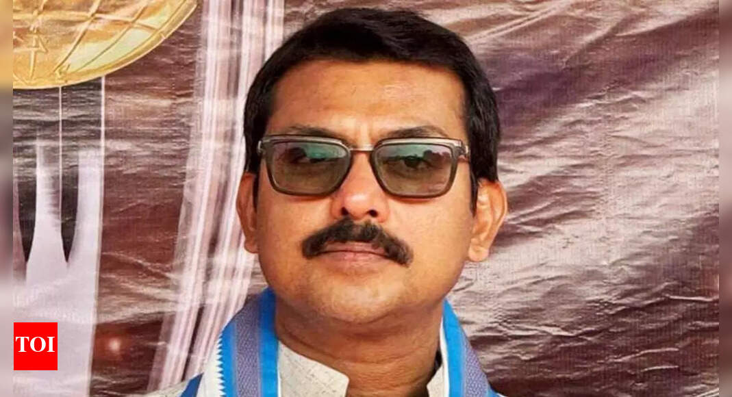 233 Tollywood directors file Rs.23 crore Defamation Case against Swaroop Biswas | Bengali Movie News