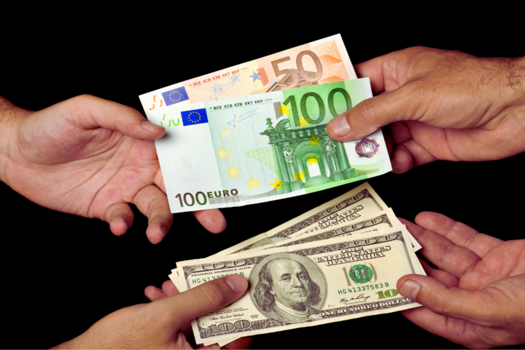 Currency exchange deception