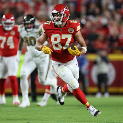 After Travis Kelce’s first touchdown, Andy Reid's Chiefs face challenge as Josh Uche joins active roster