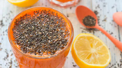 7 Reasons to Add Chia Seeds to Turmeric Water