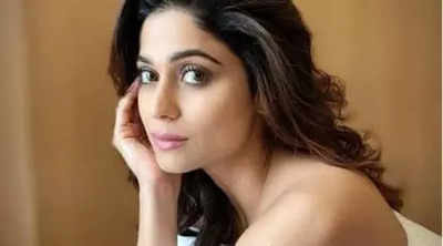 Shamita Shetty calls out an airline for offloading her luggage without notice; says, “You’re a pretty awful..”