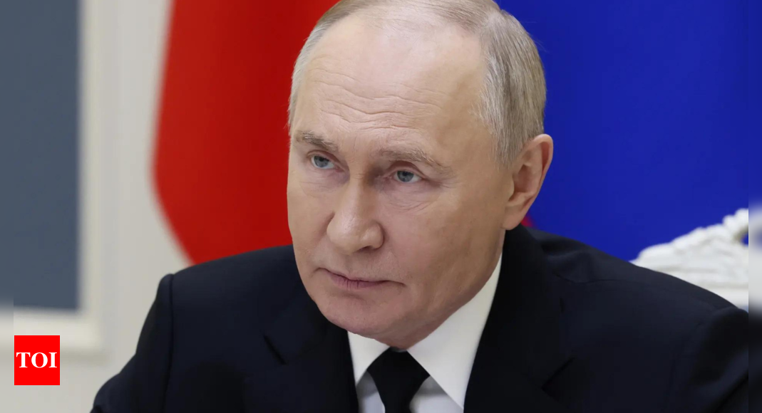 Putin holds drills of Russian nuclear forces simulating retaliatory strikes – Times of India