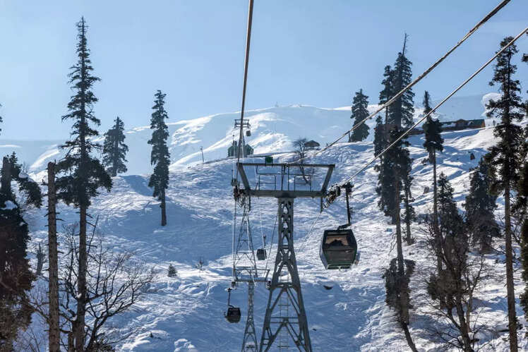 Gondola ride in Gulmarg