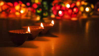 Lighting the Diya according to Vastu for Deepavali: Enhancing festive energy and prosperity