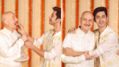 Anupam Kher extends Diwali wishes, says "Be caring, be inclusive, make connections"