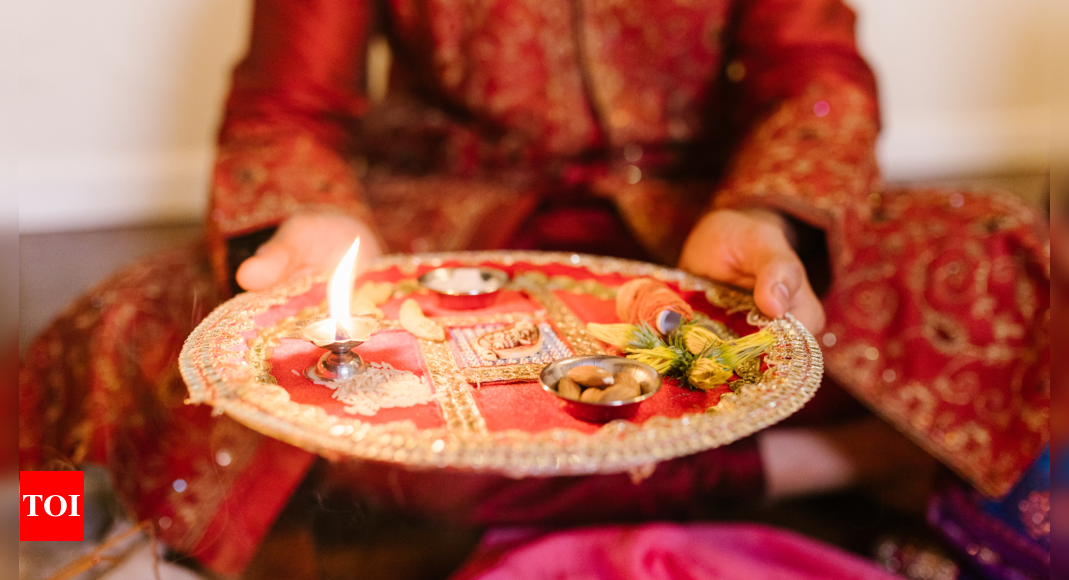 Diwali Puja Time: Diwali 2024 Puja Guide: Puja Vidhi, Laxmi Pooja Shubh Muhurat, Mantras and Everything You Need to Know |