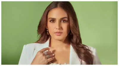 Huma Qureshi tem ISTO a dizer sobre a crescente cultura da comitiva em Bollywood enquanto produtora: 'Certificamo-nos de que toda a gente é bem paga, mas...'