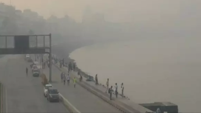 Mumbai air quality deteriorates, smog blankets the city