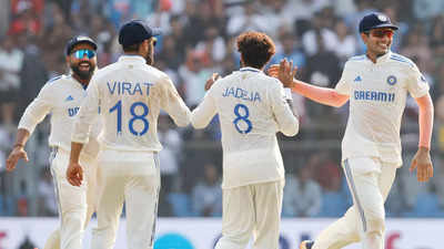 3rd Test: New Zealand suffer collapse as spinners hand India advantage