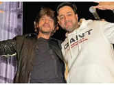 Siddharth Anand hosts a b'day bash for SRK