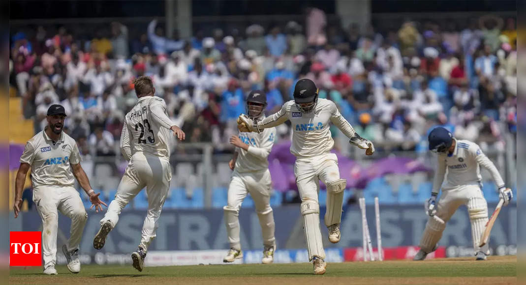 Highlights India vs New Zealand, 3rd Test Day 3: India suffers a 0-3 series whiteout at home for the first time ever, losing by 25 runs to New Zealand