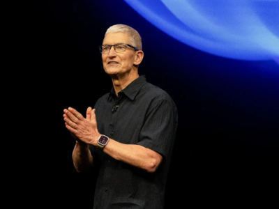 When Apple CEO Tim Cook Looked Like He Was Asked to Recommend an Android Smartphone