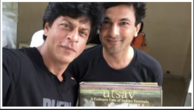 Vikas Khanna shares throwback pic with Shah Rukh Khan; says 'Cooking for my Maa & YOU at....'