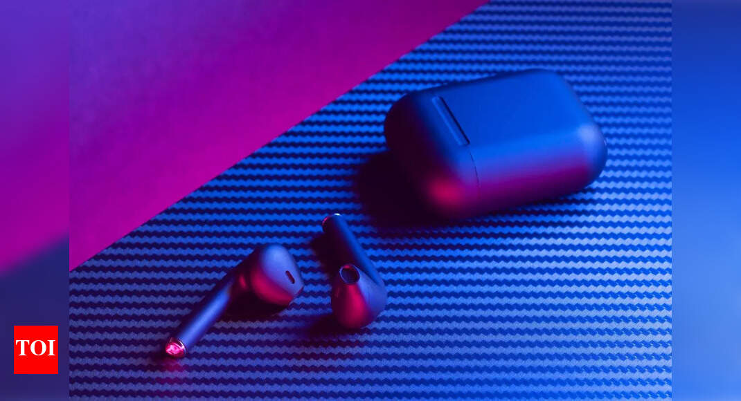 Earbuds Under 1500 Best Earbuds Under 1500 With Great Sound And