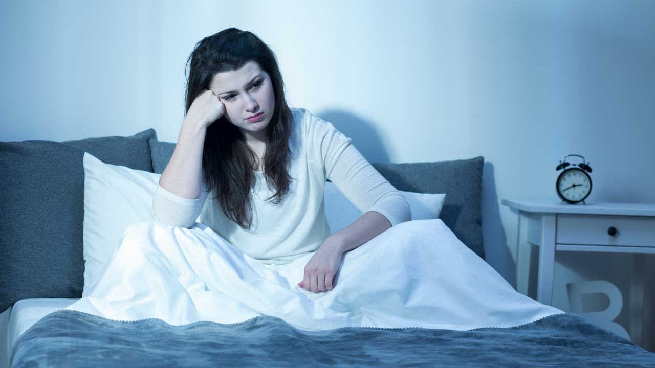 Early Waking Causes: Why do some people wake up between 3-5am? | - Times of  India