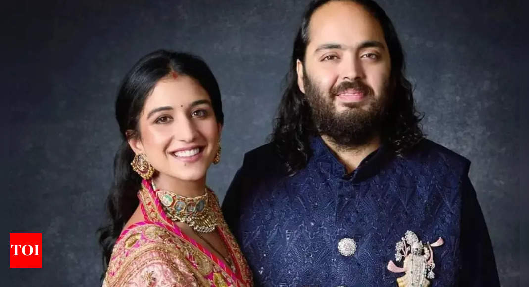 You can’t miss Anant Ambani and Radhika Merchant’s adorable first Diwali look as a married couple – Times of India