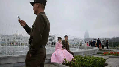 North Korean soldiers in Russia to fight Ukraine 'Gorging on Porn ...