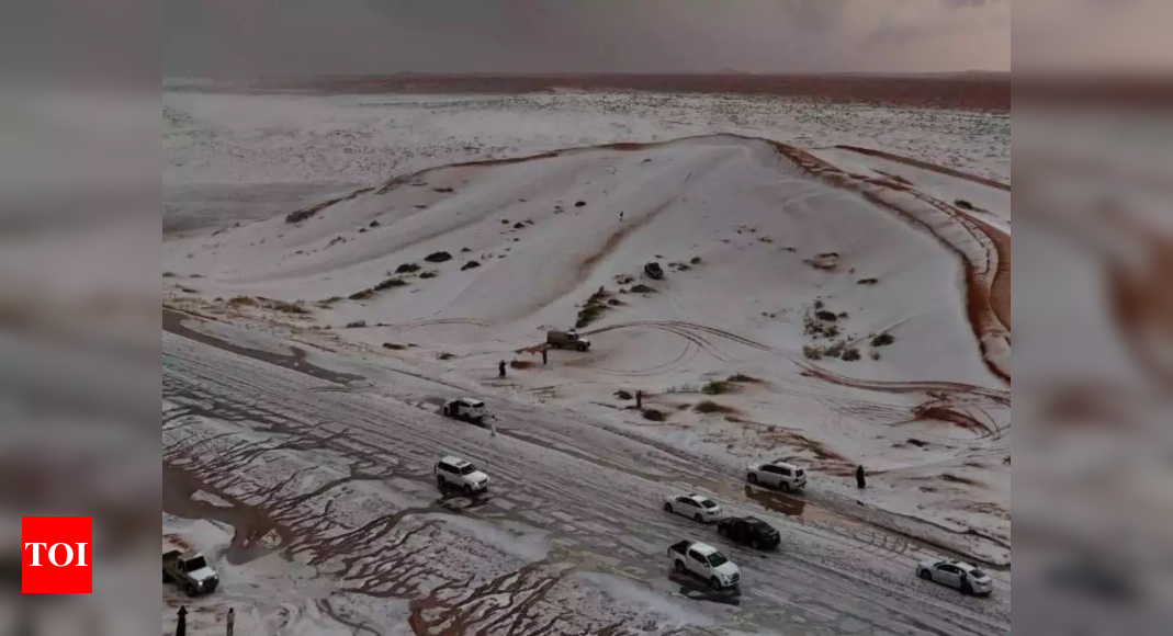 Rare snowfall in Saudi Arabia 'Mother nature is changing its colours