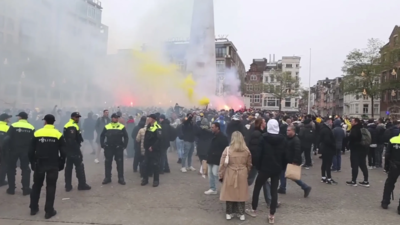 Israeli soccer fans in Amsterdam attacked by 'hit-&-run squads'